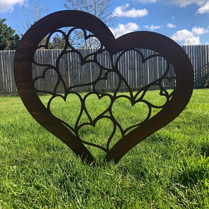 Rustic Metal Heart Garden Stake, Iron Heart Silhouette Yard Art, Farmhouse Outdoor Decor for Christmas, Easter, Halloween