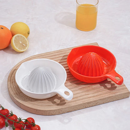 Kitchen Citrus Fruits Squeezer Orange Hand Manual Juicer Kitchen Tools Lemon Orange Juicer Food Grade Plastic Manual Juicer