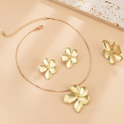 Ingemark Goth Petal Flower Pendant Thin Chain Necklace Stud Earrings Rings for Women Wed Bridal Jewelry Set Engagement Gift New